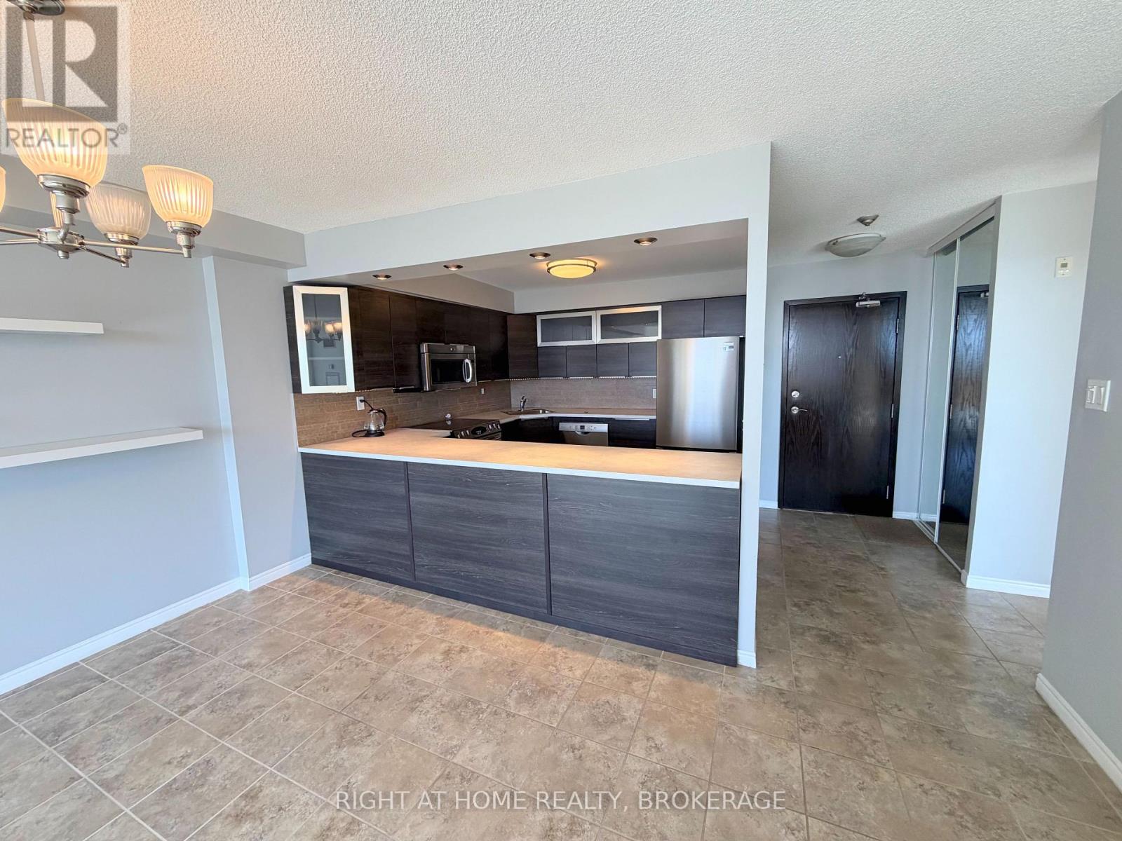 801 - 162 Martindale Road, St. Catharines, Ontario  L2S 3S4 - Photo 14 - X14090760