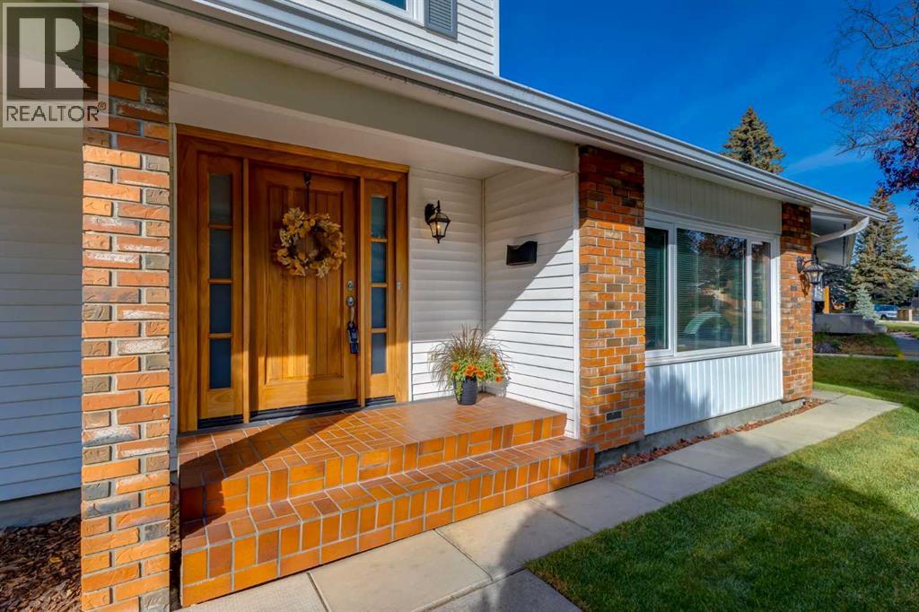 10723 Maplebend Drive SE, Calgary, Alberta  T2J 1X3 - Photo 1 - A2351261