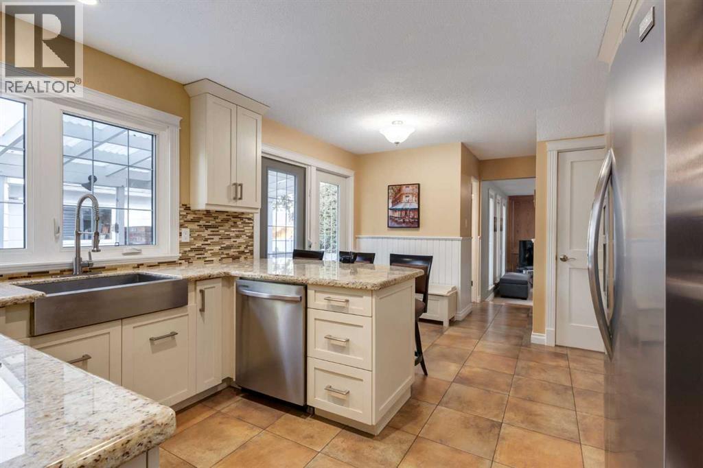 10723 Maplebend Drive SE, Calgary, Alberta  T2J 1X3 - Photo 14 - A2351261
