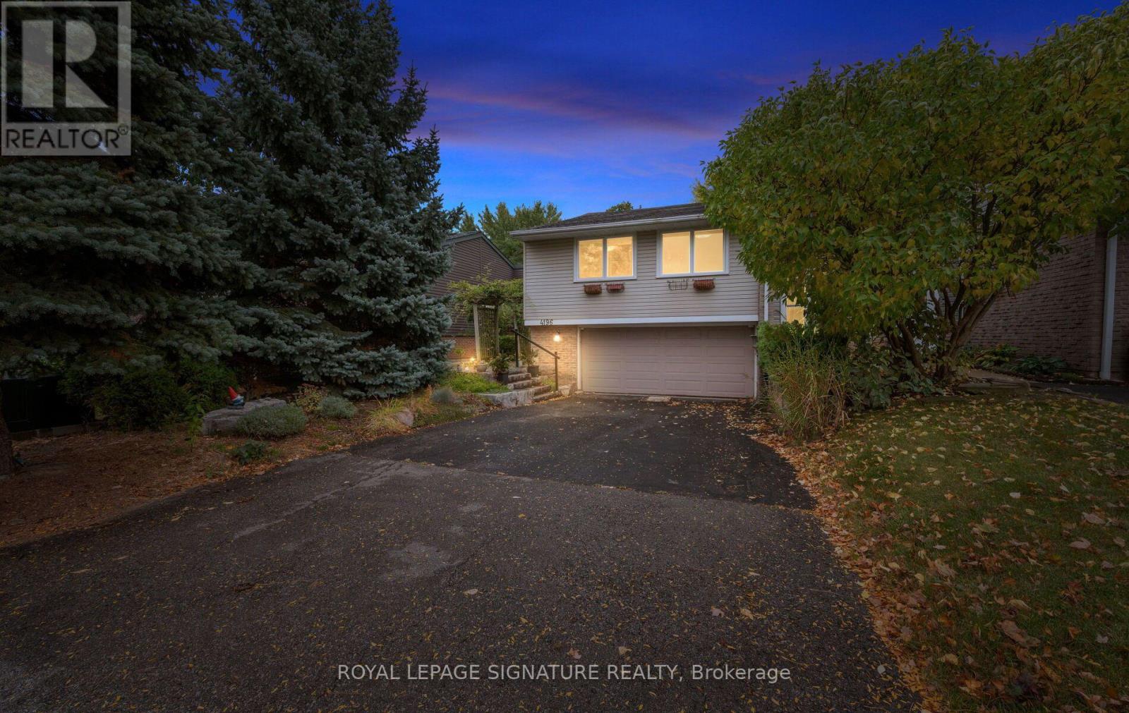 4196 Pheasant Run, Mississauga, Ontario  L5L 2B9 - Photo 2 - W14089616