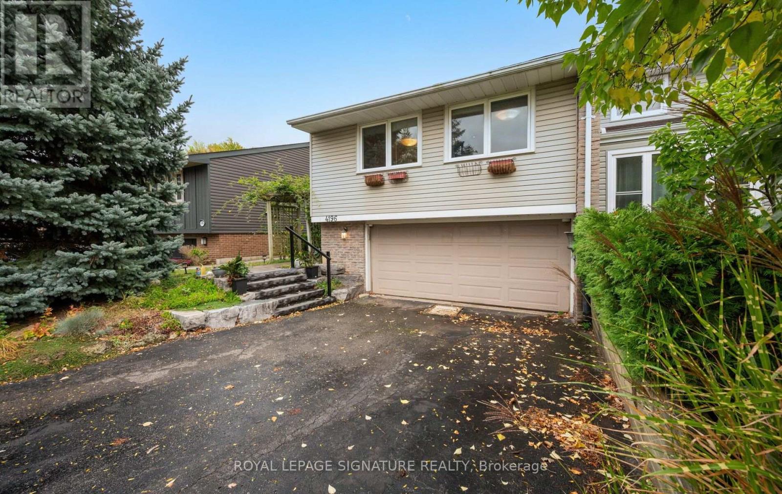 4196 Pheasant Run, Mississauga, Ontario  L5L 2B9 - Photo 3 - W14089616