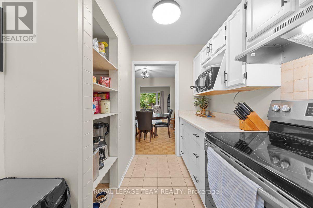 53 Meadowbank Drive, Ottawa, Ontario  K2G 0P1 - Photo 15 - X14090826