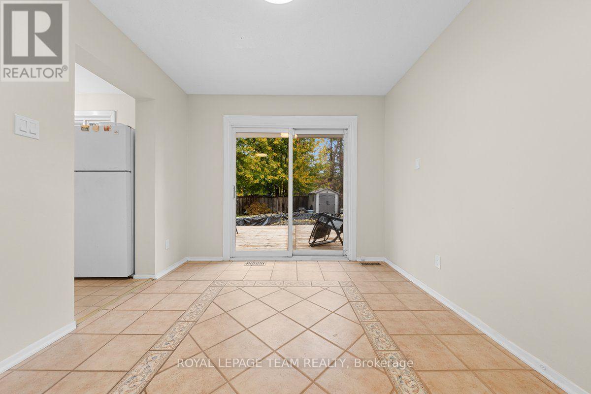 53 Meadowbank Drive, Ottawa, Ontario  K2G 0P1 - Photo 20 - X14090826