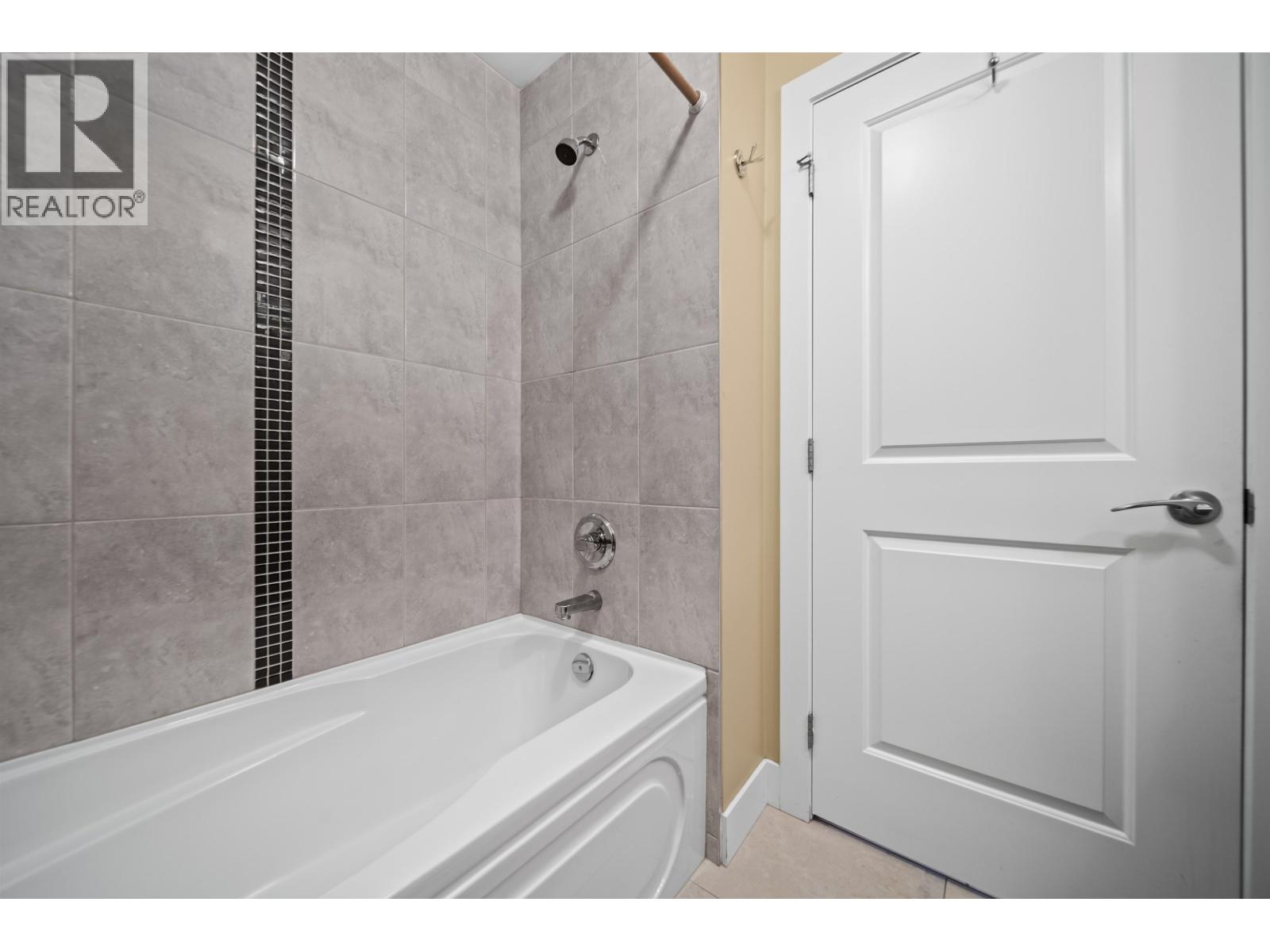 302 2009 E Hastings Street, Vancouver, British Columbia  V5L 1T9 - Photo 16 - R3176358