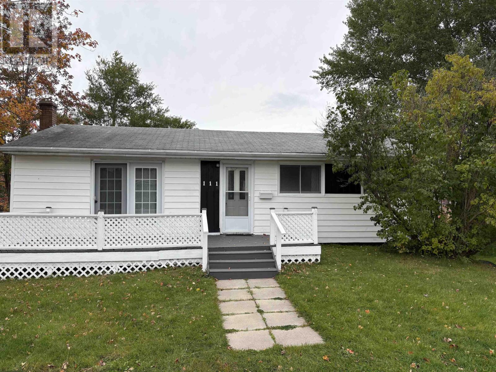 111 Greenhill Drive, Sydney River, Nova Scotia  B1S 1K4 - Photo 2 - 202626088