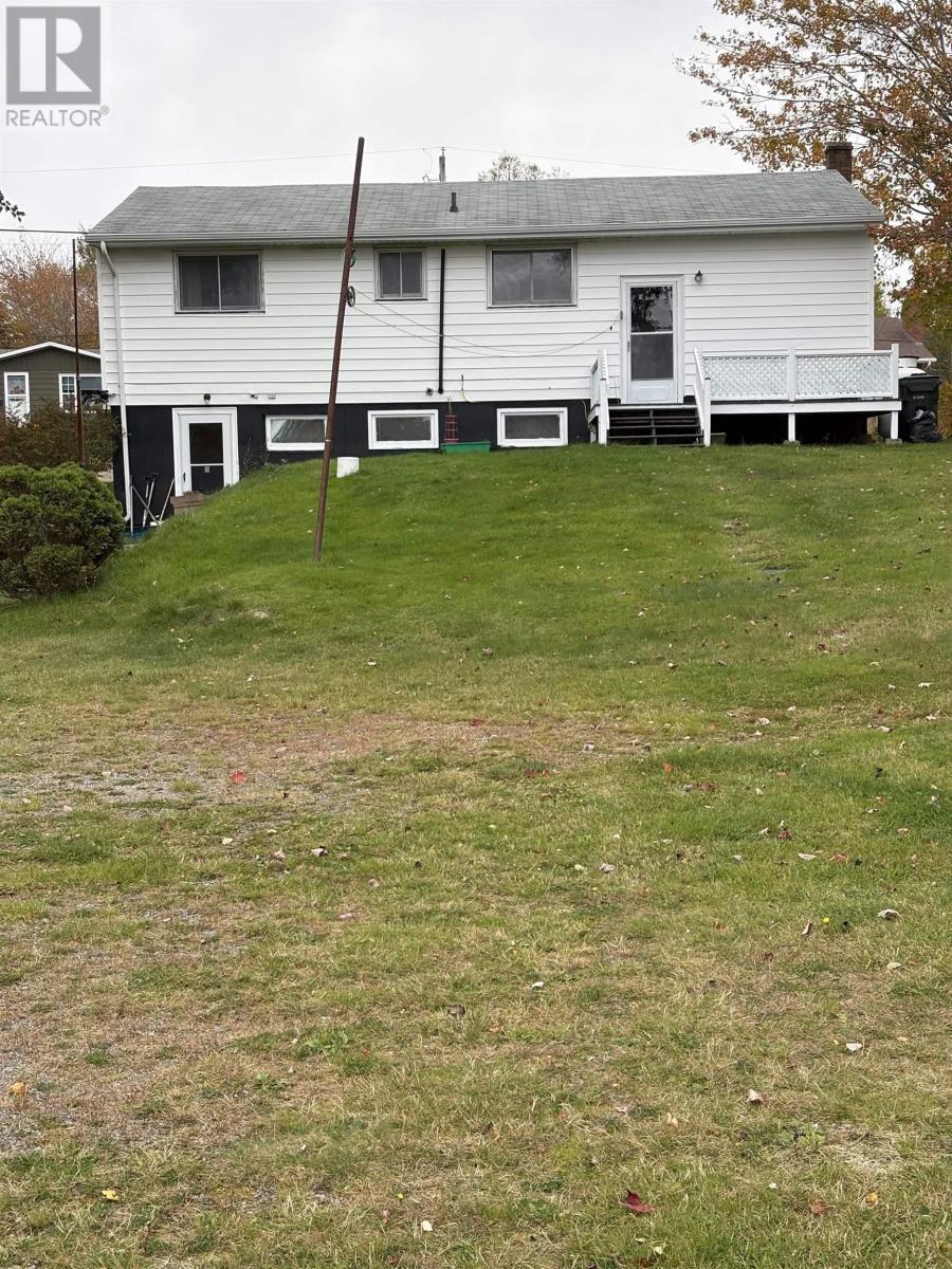 111 Greenhill Drive, Sydney River, Nova Scotia  B1S 1K4 - Photo 3 - 202626088