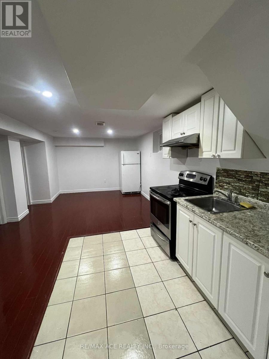 Bsmt - 137 Janray Drive, Toronto, Ontario  M1G 1Y8 - Photo 3 - E14090838