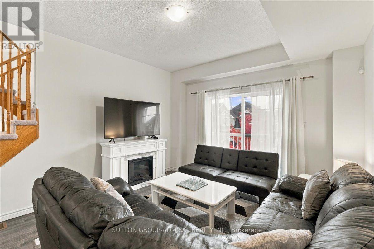 24 Hills Thistle Drive, Wasaga Beach, Ontario  L9E 0J3 - Photo 10 - S14090830