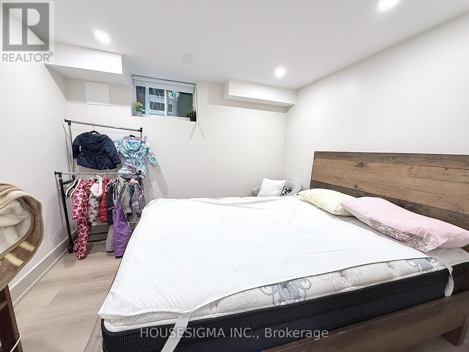 335 Lees Lane, Oakville, Ontario  L6L 4S4 - Photo 21 - W14089698