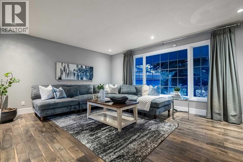 216 Lake Erie Place Se, Calgary, Alberta  T2J 2L5 - Photo 5 - A2352053