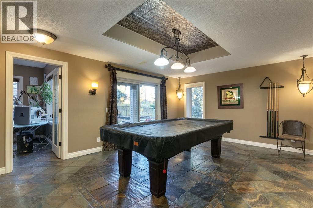 48 Valley Crest Gardens NW, Calgary, Alberta  T3B 5W8 - Photo 33 - A2352451