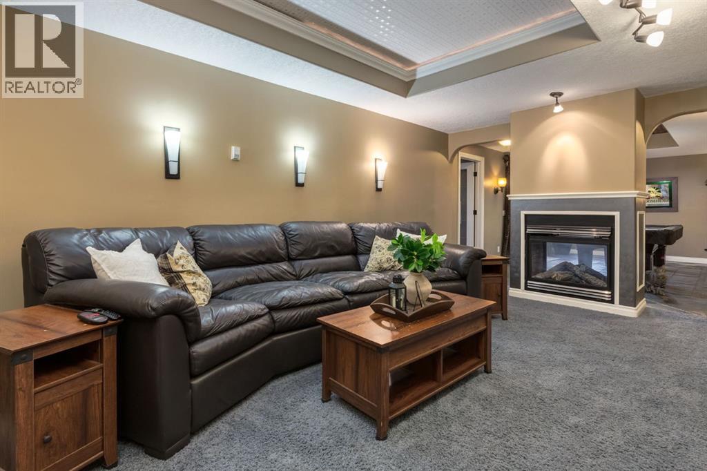 48 Valley Crest Gardens NW, Calgary, Alberta  T3B 5W8 - Photo 38 - A2352451