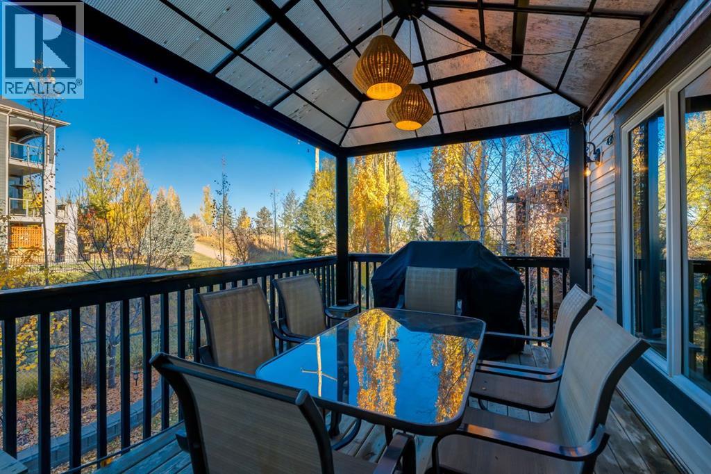 48 Valley Crest Gardens NW, Calgary, Alberta  T3B 5W8 - Photo 41 - A2352451