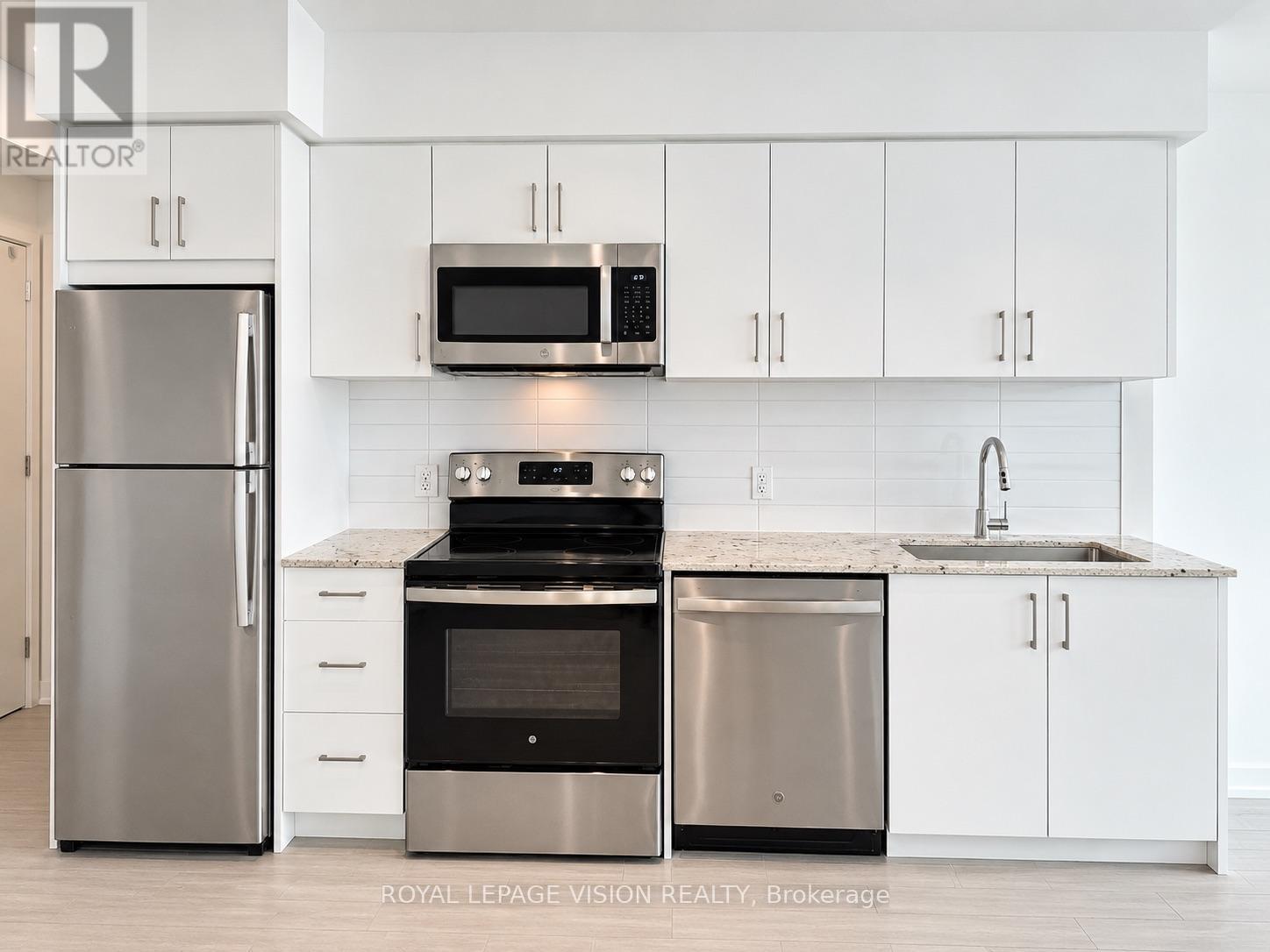 911 - 4010 Eglinton Avenue W, Toronto, Ontario  M9A 0G5 - Photo 3 - W14090450