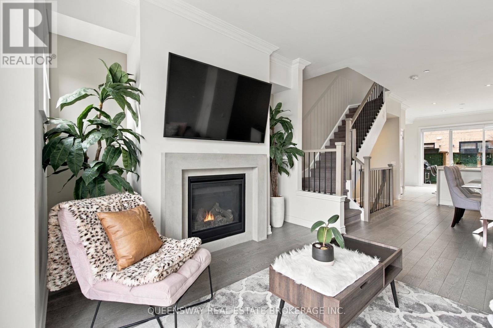 37 Twenty Ninth Street, Toronto, Ontario  M8W 1S1 - Photo 13 - W14087778
