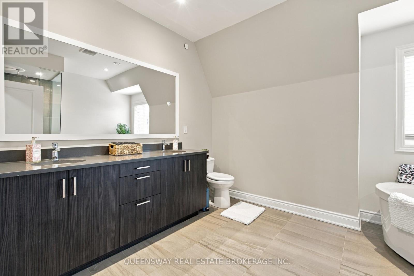 37 Twenty Ninth Street, Toronto, Ontario  M8W 1S1 - Photo 27 - W14087778