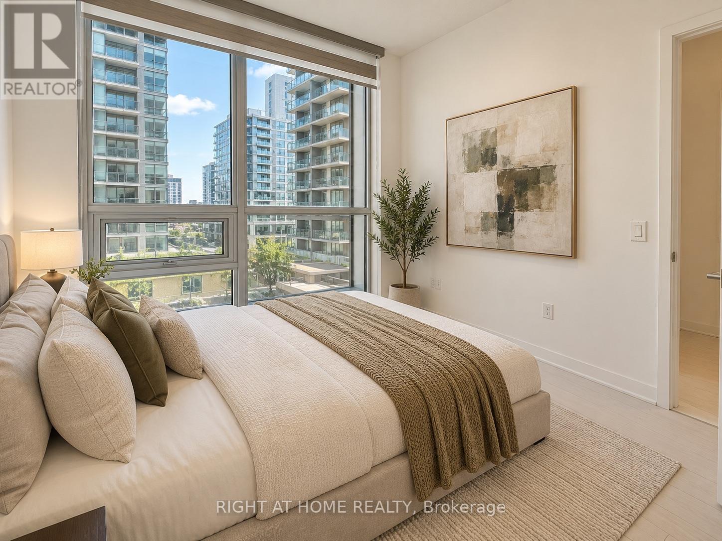 310 - 10 Gibbs Road, Toronto, Ontario  M9B 0E2 - Photo 4 - W14090852