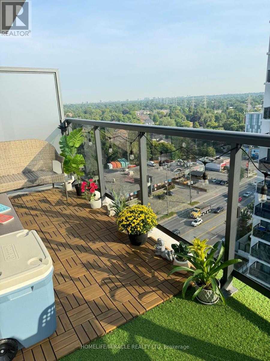 30 Samuel Wood Way N, Toronto, Ontario  M9B 0C9 - Photo 9 - W14090914