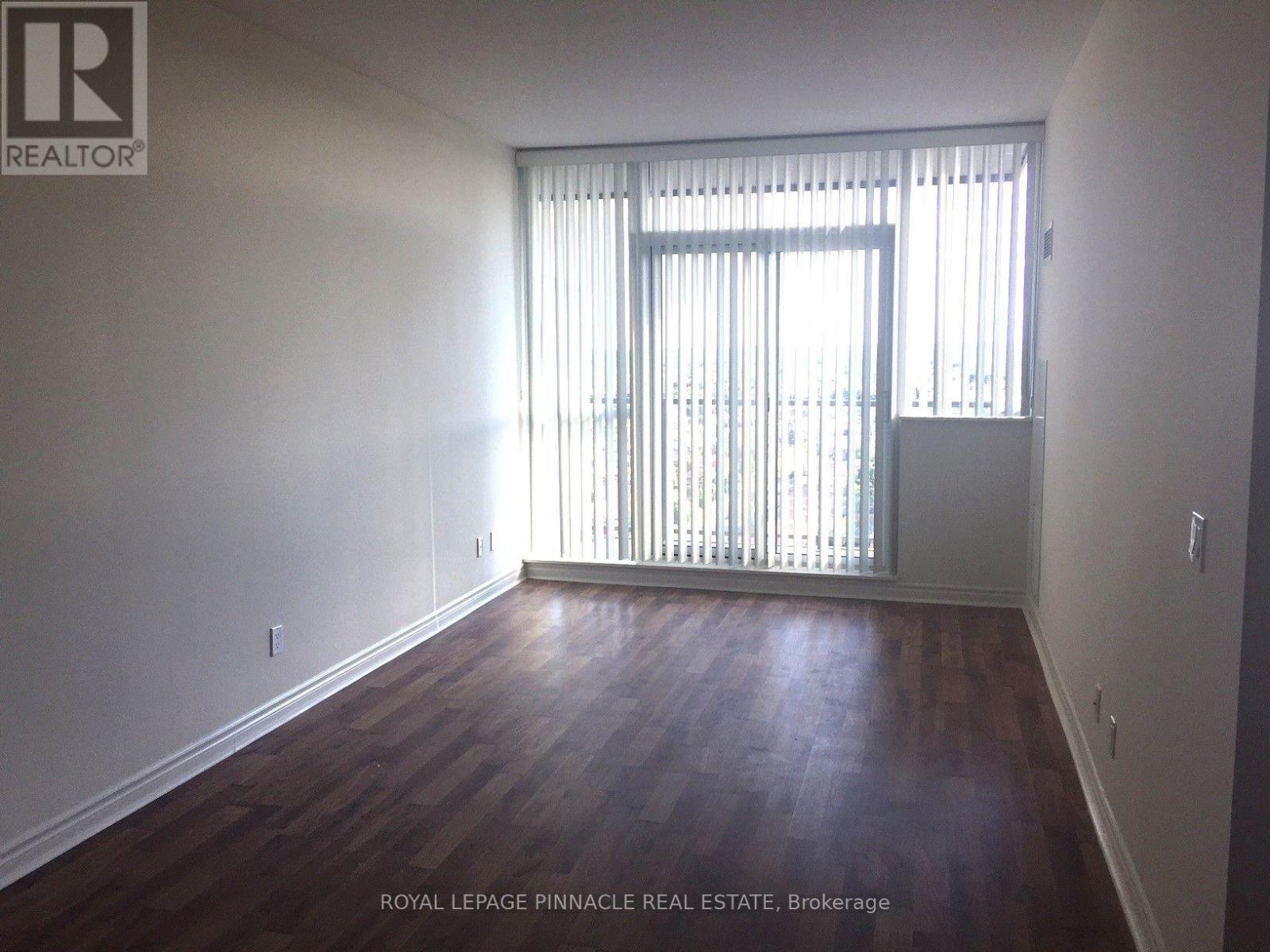 2011 - 339 Rathburn Road W, Mississauga, Ontario  L5B 0K6 - Photo 7 - W14090916