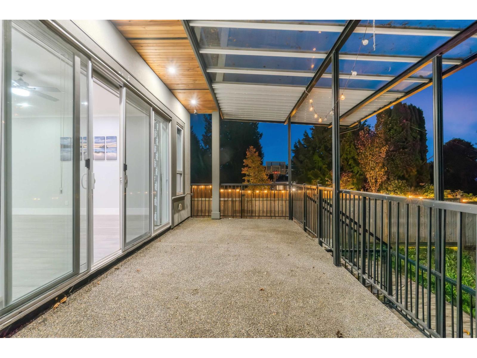 15890 Russell Avenue, White Rock, British Columbia  V4B 2S4 - Photo 27 - R3175345