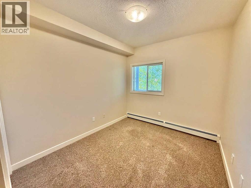 202, 109 Seabolt Drive