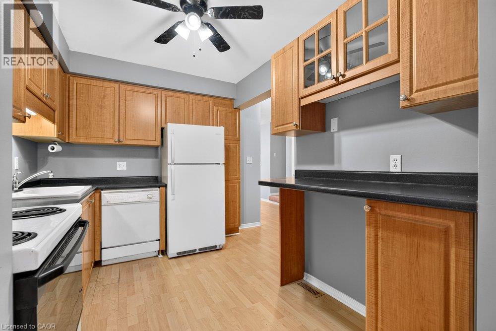 2 Royalwood Court Unit# 20, Stoney Creek, Ontario  L8E 4Y9 - Photo 20 - 40865517