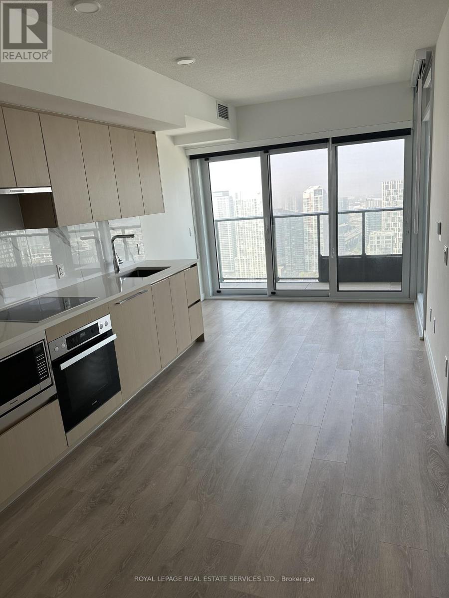 4615 B - 3 Concord Cityplace Way, Toronto, Ontario  M5V 0X4 - Photo 2 - C14090944