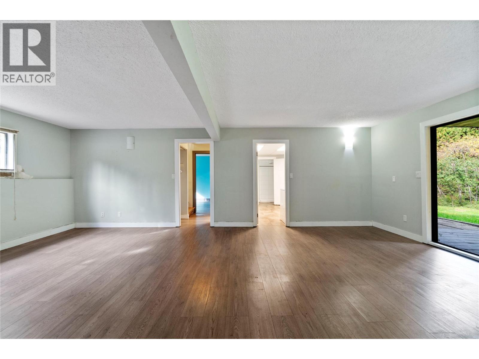 2455 Forest Drive, Blind Bay, British Columbia  V0E 1H2 - Photo 46 - 10403424
