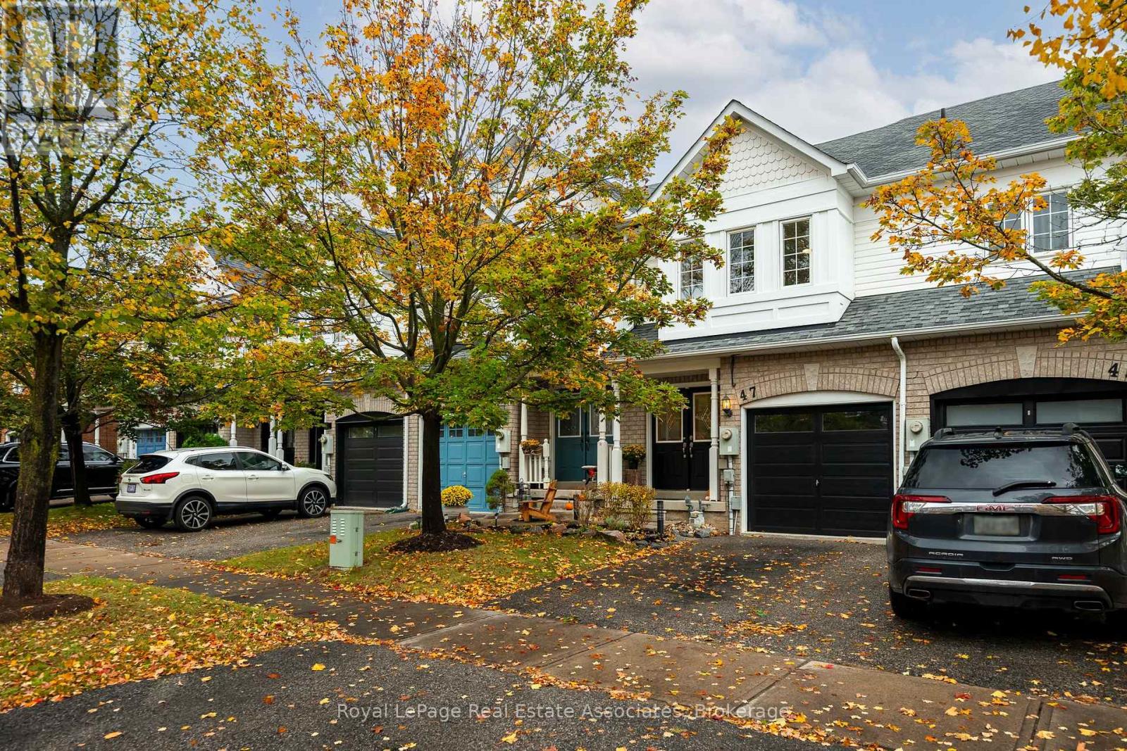 47 BRADLEY DRIVE, Halton Hills, Ontario