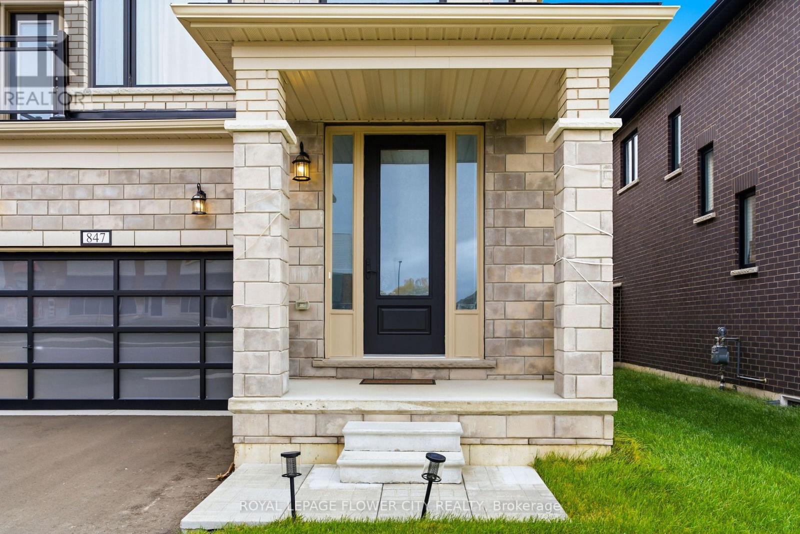 847 Queenston Boulevard, Woodstock, Ontario  N4T 0N7 - Photo 4 - X14090928