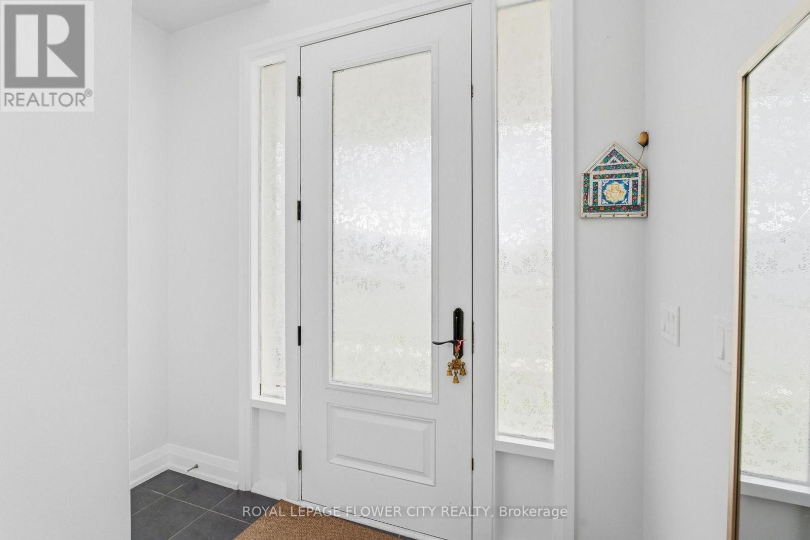 847 Queenston Boulevard, Woodstock, Ontario  N4T 0N7 - Photo 5 - X14090928
