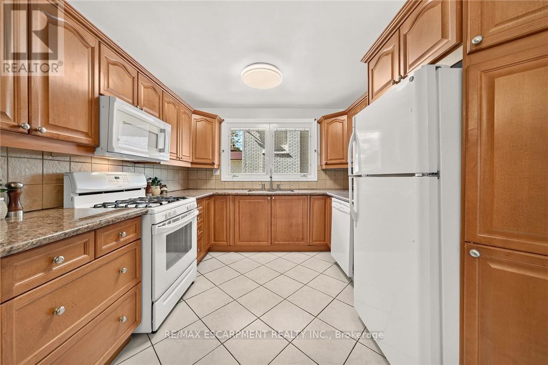 3 Harvard Place, Hamilton, Ontario  L9B 1S1 - Photo 14 - X14090942