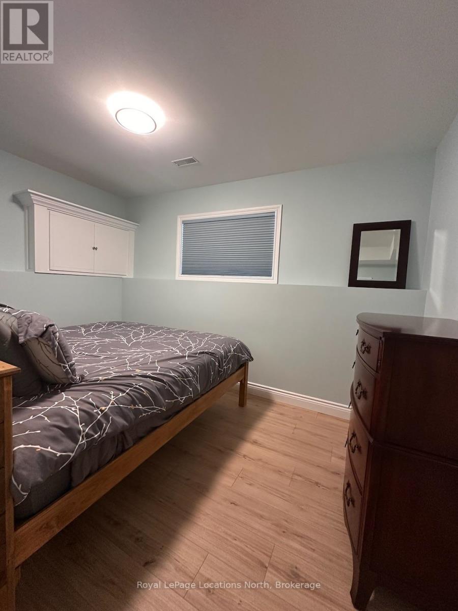 201 Shore Lane, Wasaga Beach, Ontario  L9Z 2J3 - Photo 7 - S14090976