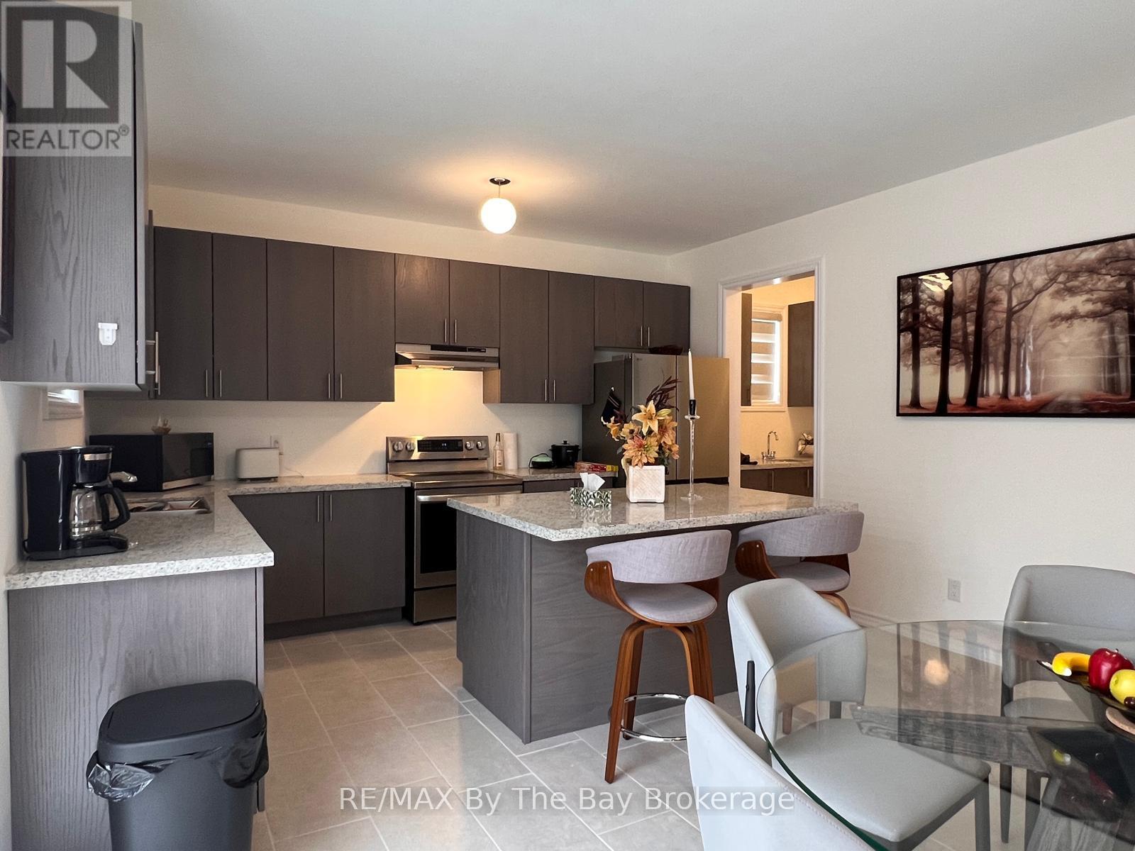 46 Rosanne Circle, Wasaga Beach, Ontario  L9Z 0N3 - Photo 13 - S14090980