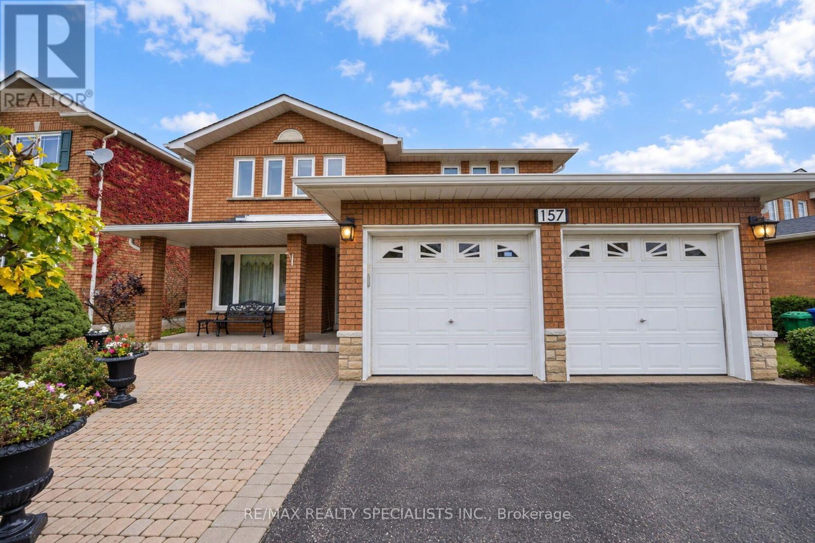 157 SUNFOREST DRIVE, Brampton, Ontario