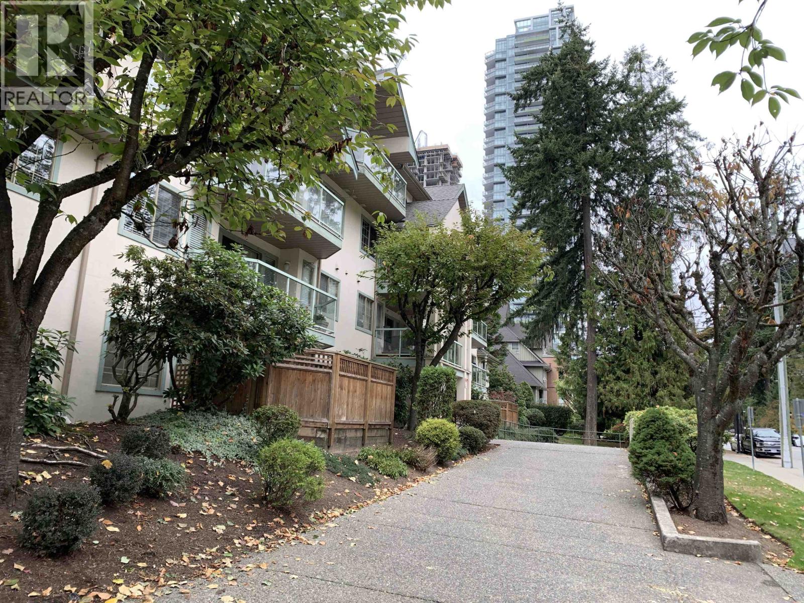 215 1148 Westwood Street, Coquitlam, British Columbia  V3B 7M5 - Photo 2 - R3176255