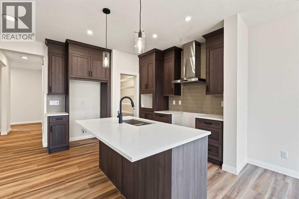 72 Dawson Wharf Mount, Chestermere, Alberta  T1X 2X5 - Photo 10 - A2351931