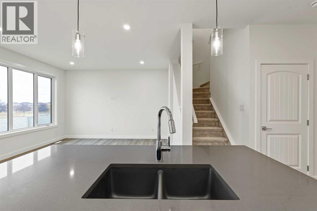 369 Dawson Wharf Road, Chestermere, Alberta  T1X 2W4 - Photo 9 - A2352671