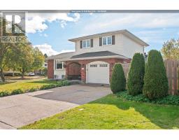 70 Country Club PL, Sault Ste. Marie, Ontario