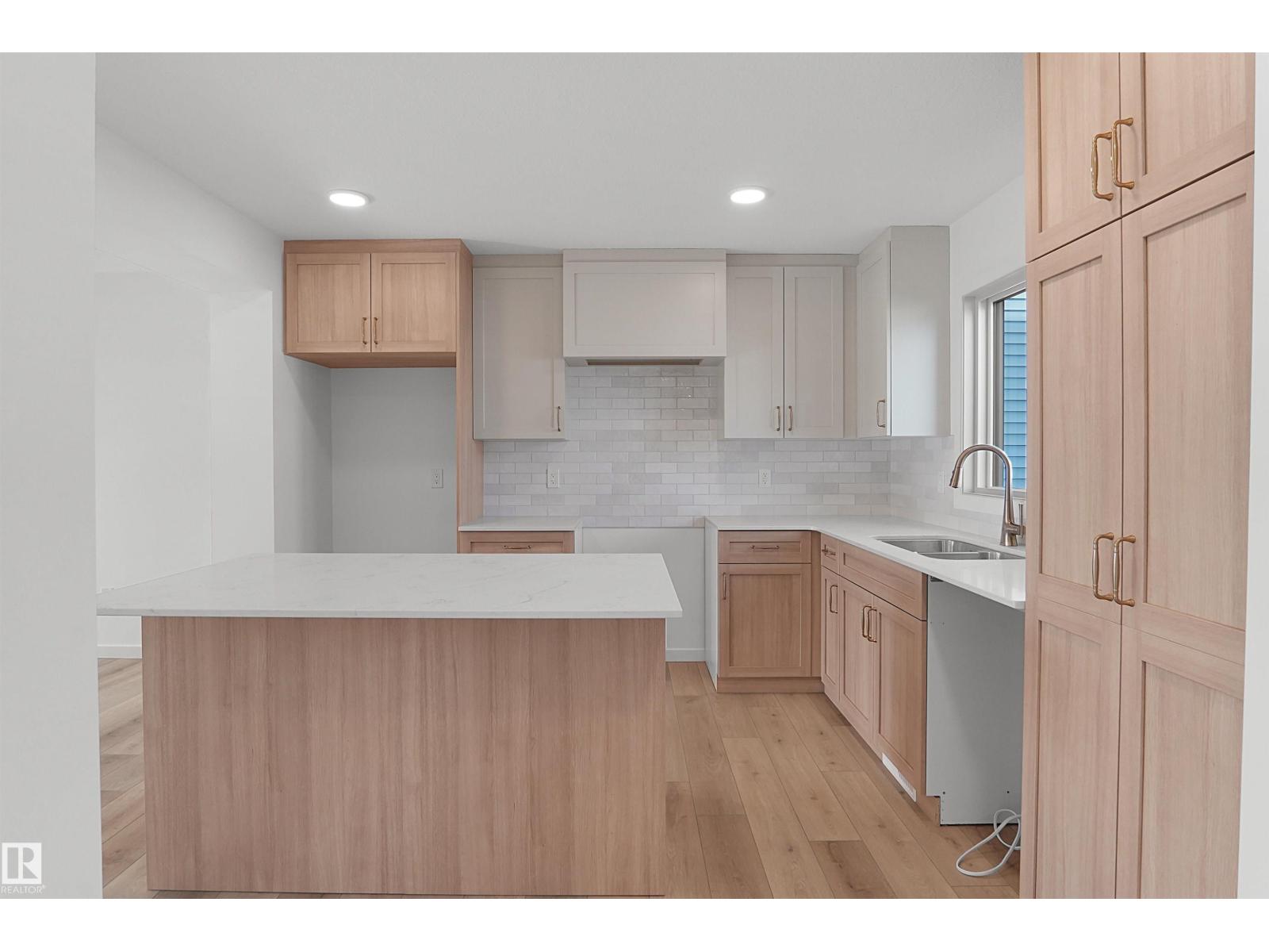 82 Juniper WD