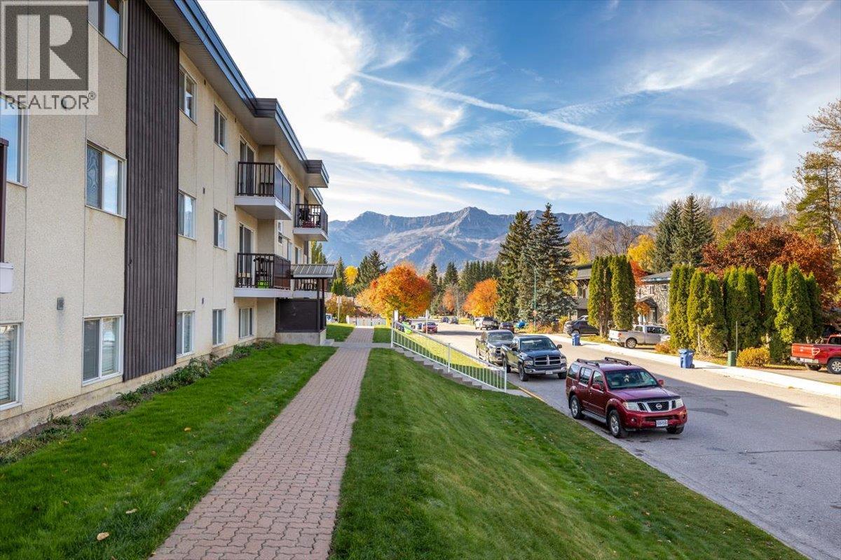 30 RIDGEMONT Avenue Unit# 204