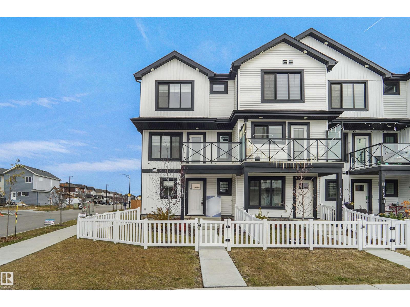 1198 ASTER BV NW, Edmonton, Alberta