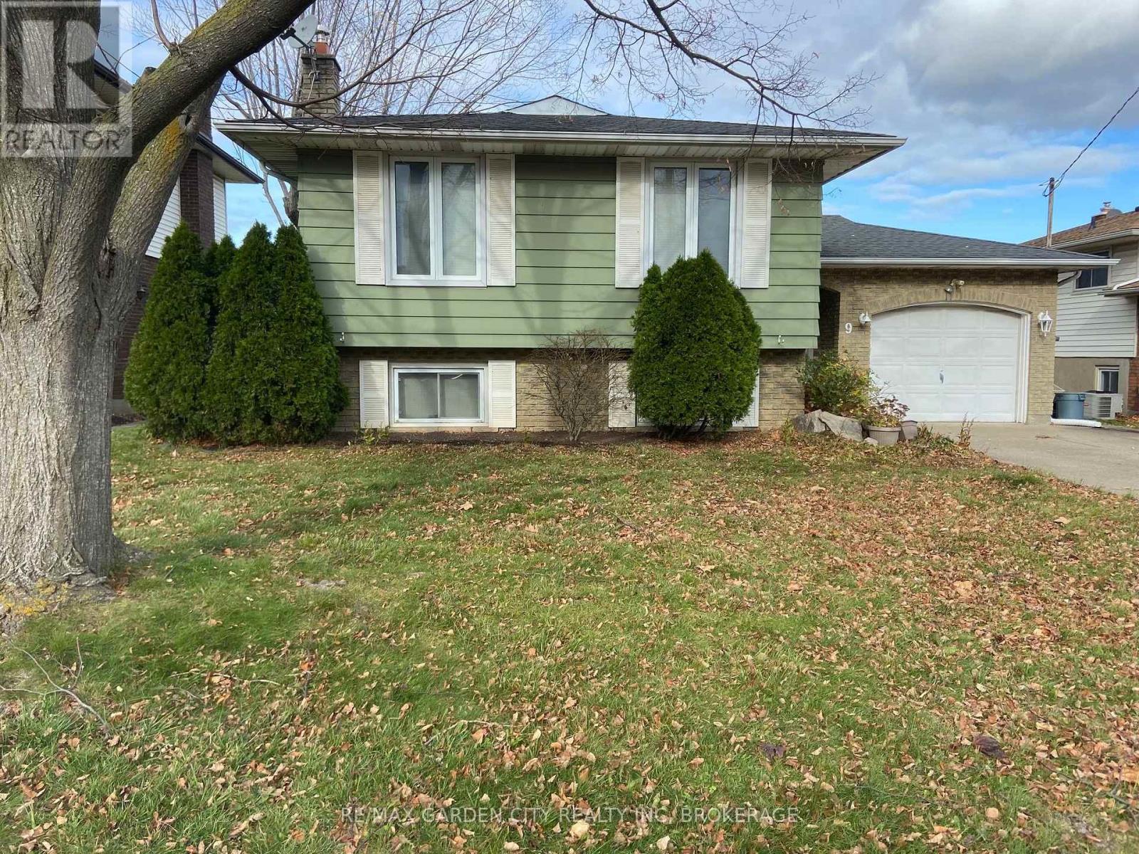 UPPER - 9 STONEGATE DRIVE, St. Catharines, Ontario