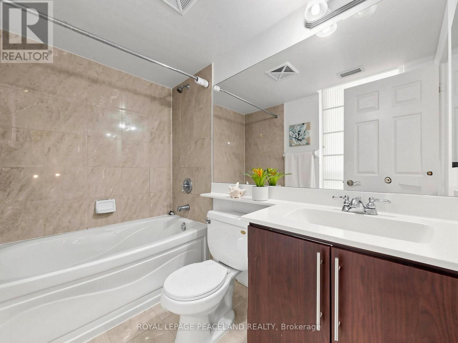 2326 - 25 Greenview Avenue, Toronto, Ontario  M2M 1R2 - Photo 16 - C14091062
