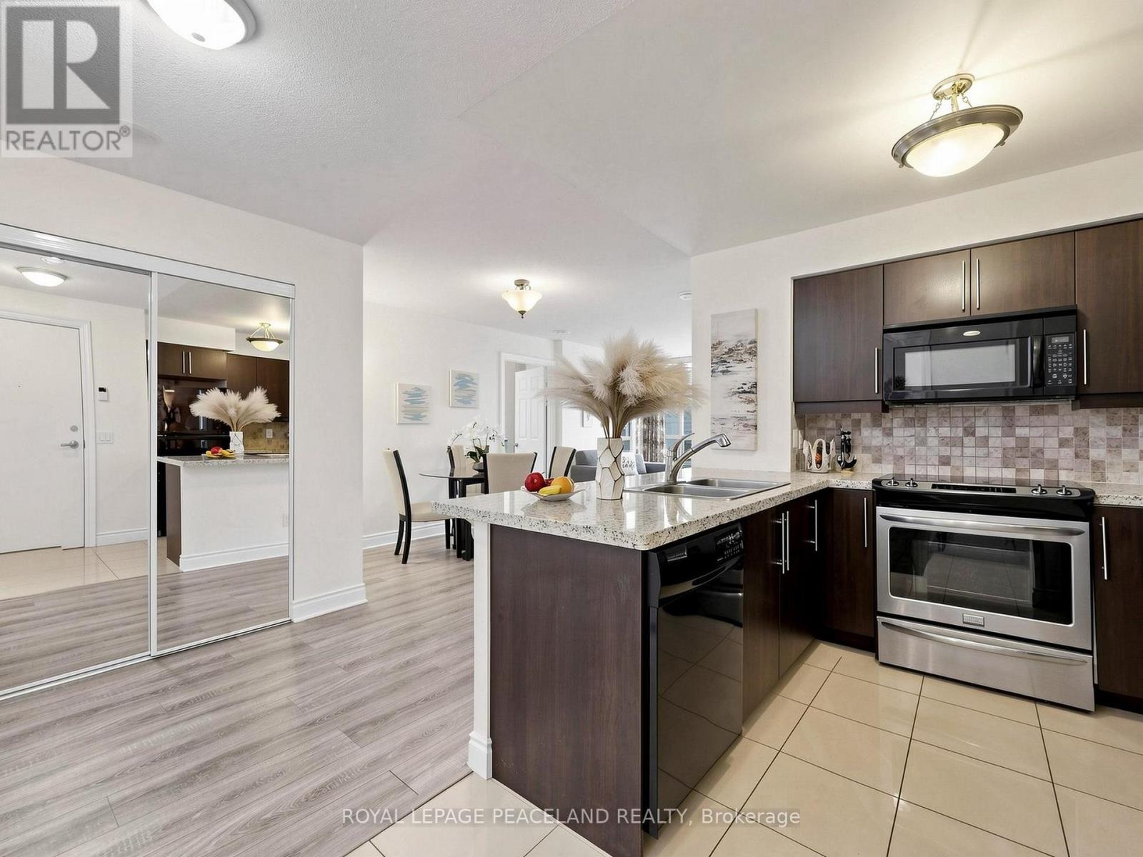 2326 - 25 Greenview Avenue, Toronto, Ontario  M2M 1R2 - Photo 9 - C14091062