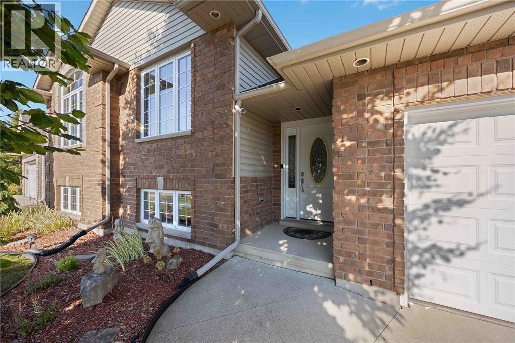 682 Bentinck Drive, St Clair, Ontario  N0N 1G0 - Photo 2 - 26025045
