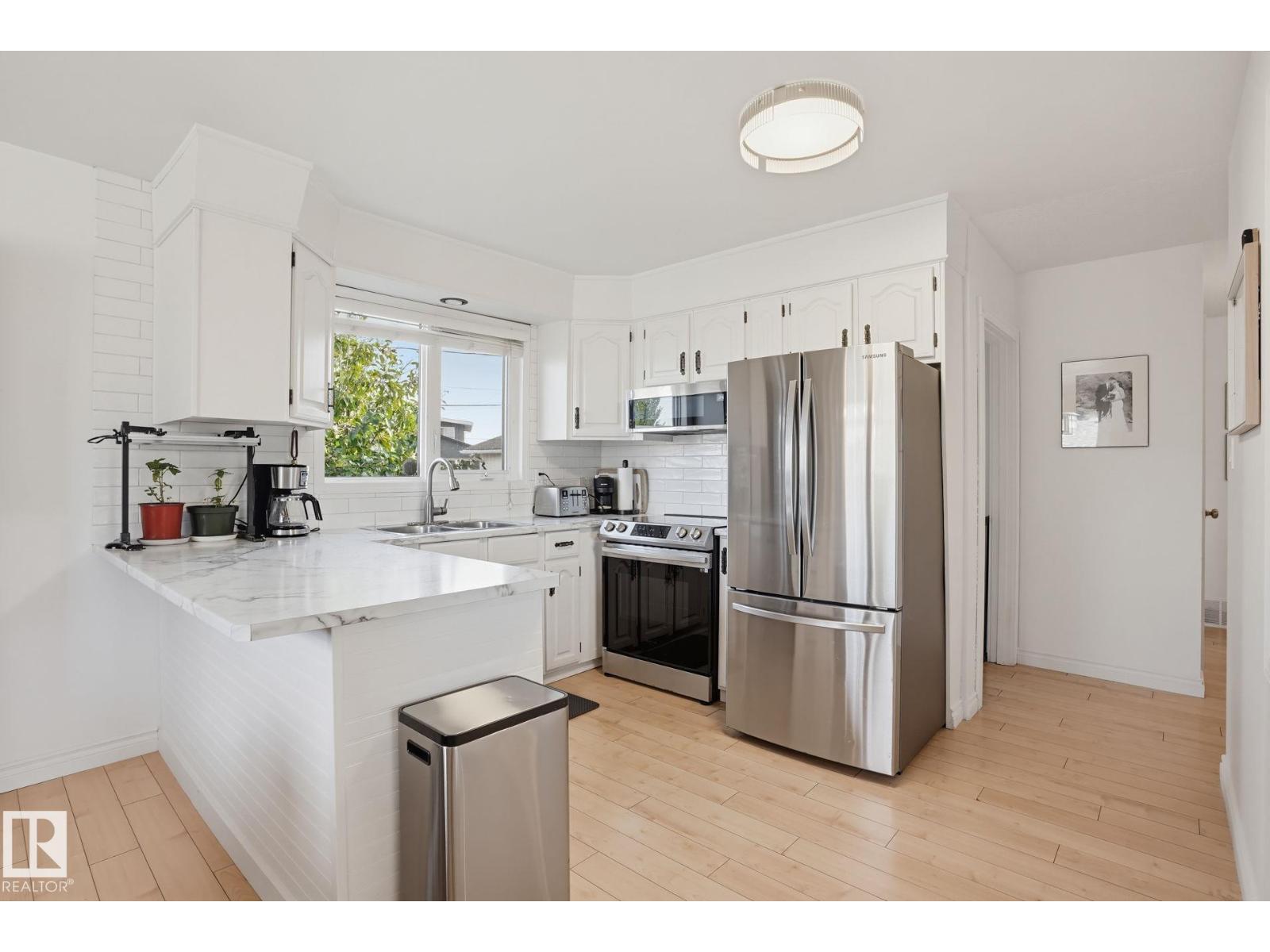 13547 90 ST NW