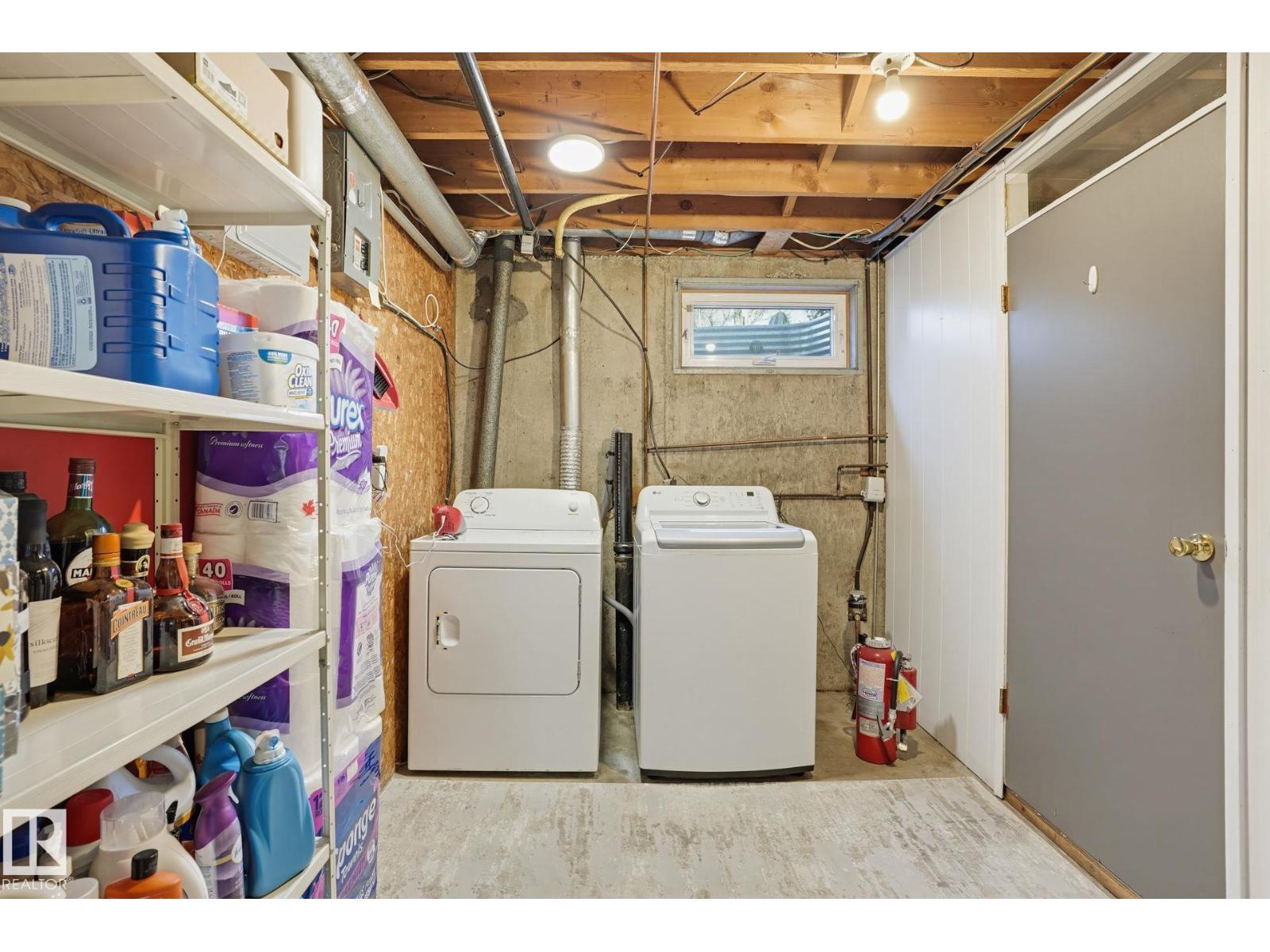 13547 90 ST NW
