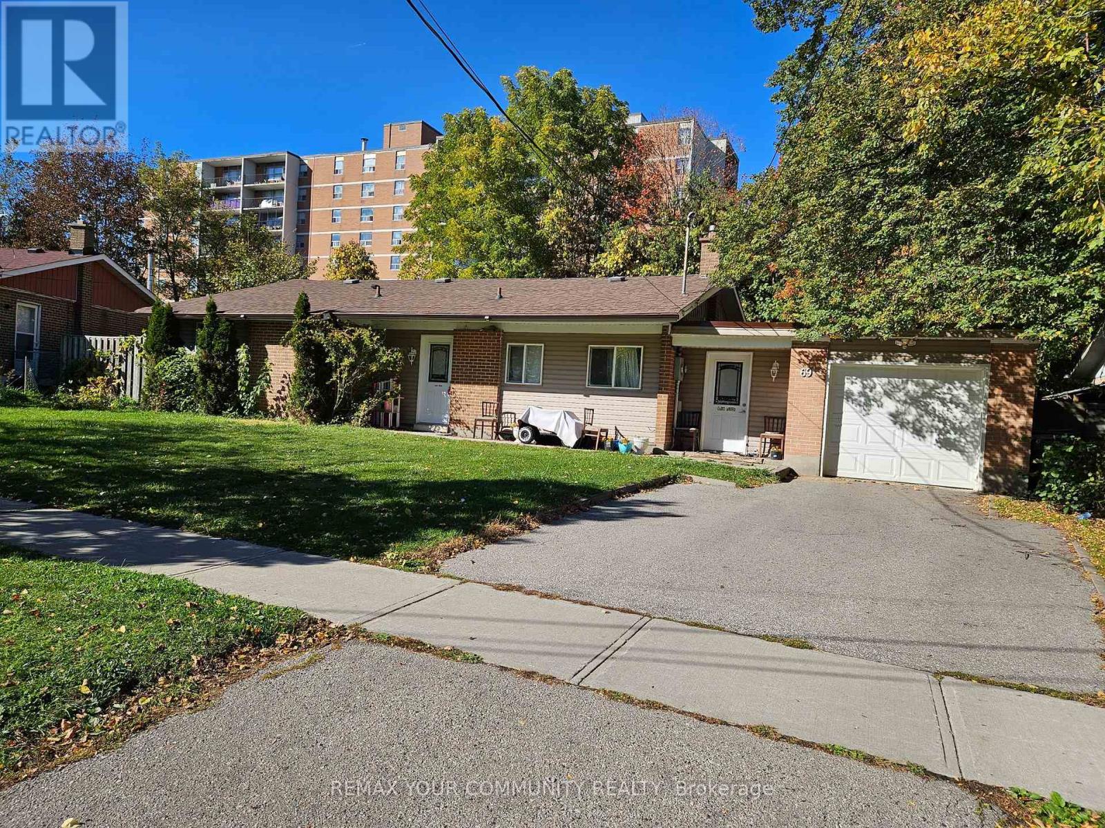 69 SAMSON CRESCENT, Toronto, Ontario
