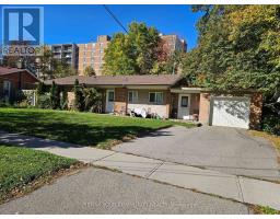 69 SAMSON CRESCENT, Toronto, Ontario